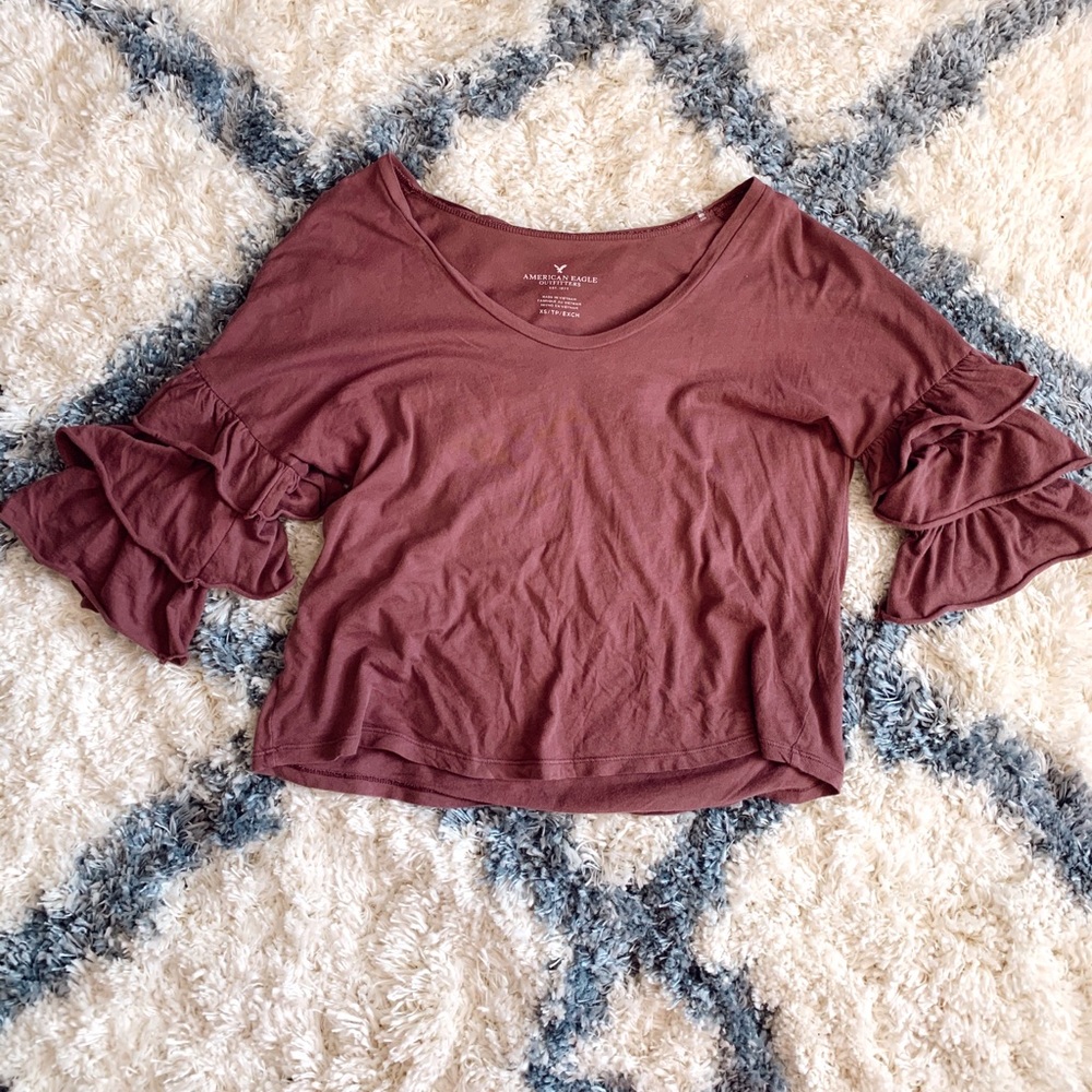 american eagle flowy top